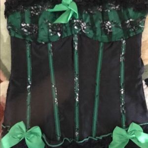 NWOT corset. Side zip back lace. NWOT